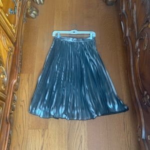 metallic silver pleated skirt